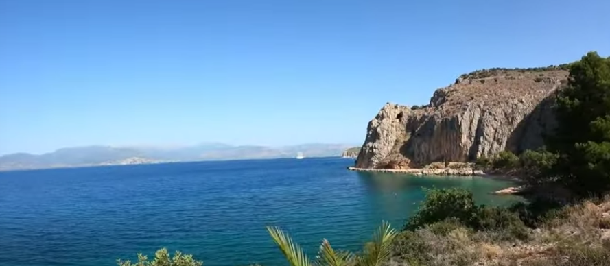 You are currently viewing Living in Greece as a Foreigner: How I Manifested My Dream Life in Greece